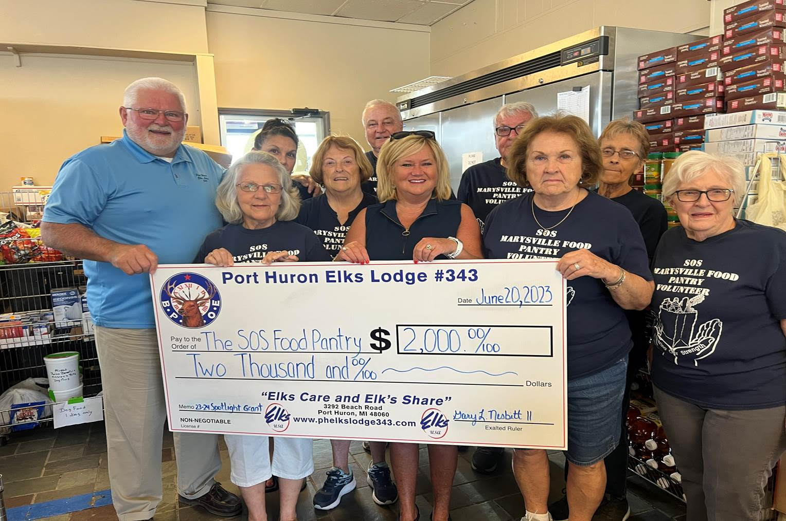 Port Huron Elks Lodge 343 presents Spotlight Grant to SOS Food Pantry