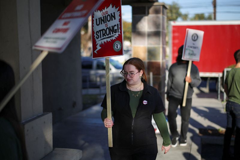 tagreuters.com2024binary_LYNXMPEKBJ0PG-BASEIMAGE