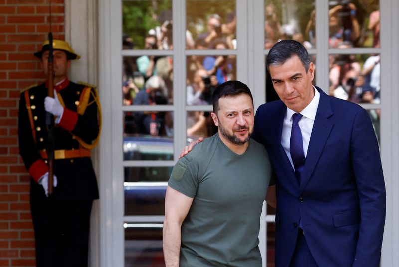 tagreuters.com2024binary_LYNXMPEK4Q0CE-BASEIMAGE