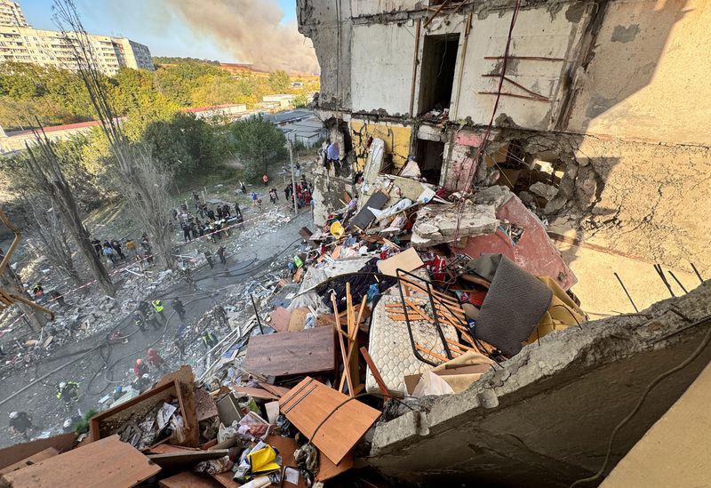 tagreuters.com2024binary_LYNXMPEK8N0JN-BASEIMAGE