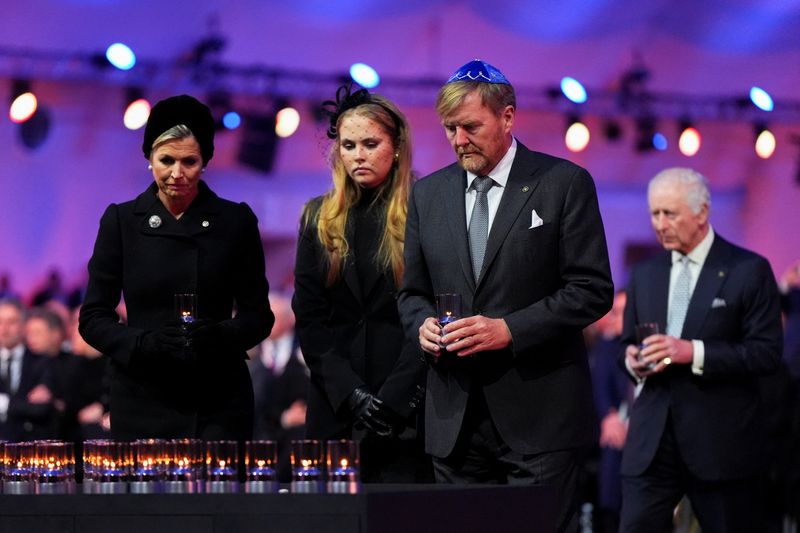 tagreuters.com2025binary_LYNXNPEL0Q0R8-BASEIMAGE