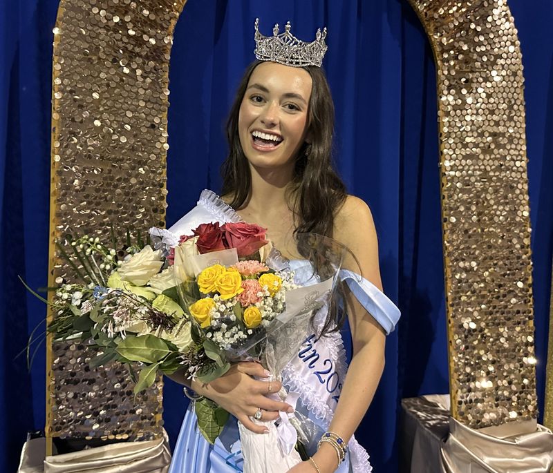 Bella Riggs is Miss Destin 2025.