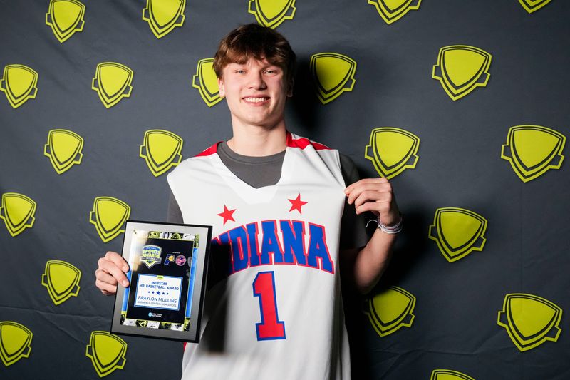 IndyStar Mr. Basketball Award recipient Braylon Mullins of Greenfield-Central High School poses for a photo Sunday, April 27, 2025, during the Indiana High School Sports Awards at Clowes Memorial Hall in Indianapolis.