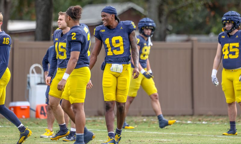 Michigan football QB Bryce Underwood