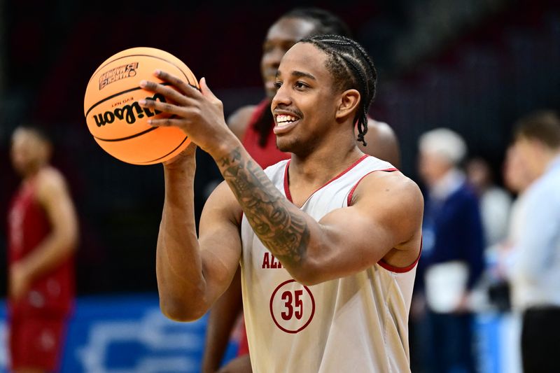 FILE PHOTO: Mar 20, 2025; Cleveland, OH, USA; Alabama Crimson Tide forward Derrion Reid (35) shoots during practice at Rocket Arena. Mandatory Credit: Ken Blaze-Imagn Images/FIle Photo