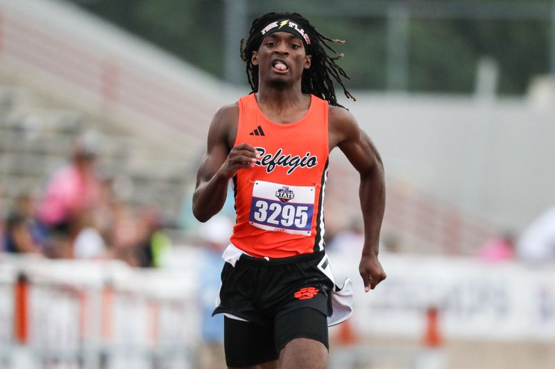 Refugio's Ernest Campbell competes in the Class 2A 200-meter run at the UIL State Track and Field meet, Friday, May 12, 2023, at Mike A. Myers Stadium in Austin.
