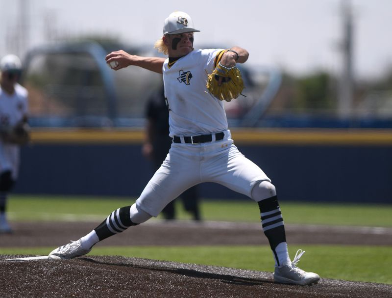 Seminole’s Rowin Donaldson pitches against Estacado in Game 2 of their Region I-4A Division I semifinal baseball series, Saturday, May 17, 2025, at Frenship High School in Wolfforth.