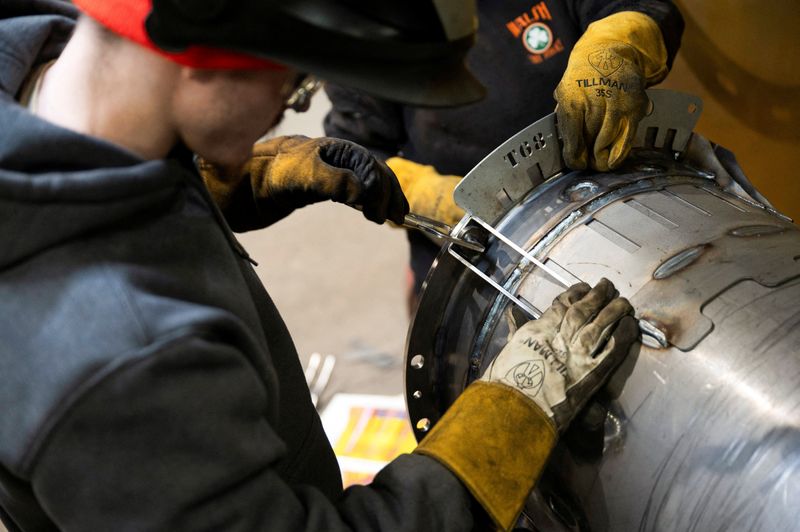 FILE PHOTO: U.S. manufacturers brace for higher metal prices as tariffs loom