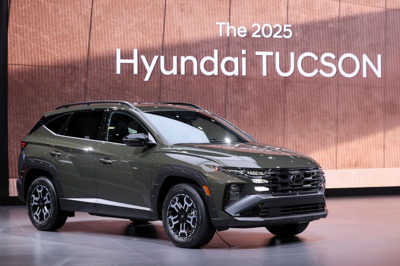 FILE PHOTO: A 2025 Hyundai TUCSON is displayed during the New York International Auto Show Press Preview, in Manhattan, New York City, U.S., March 27, 2024. REUTERS/Brendan McDermid/File Photo