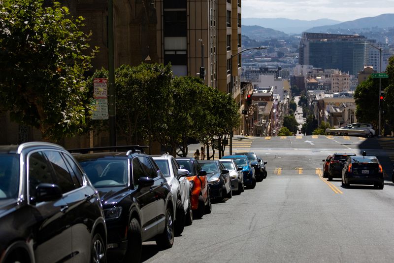 FILE PHOTO: Cars parked uphill with their wheels facing the curb on Jones Street are seen in San Francisco, California, U.S. October 6, 2024. REUTERS/Manuel Orbegozo/File photo