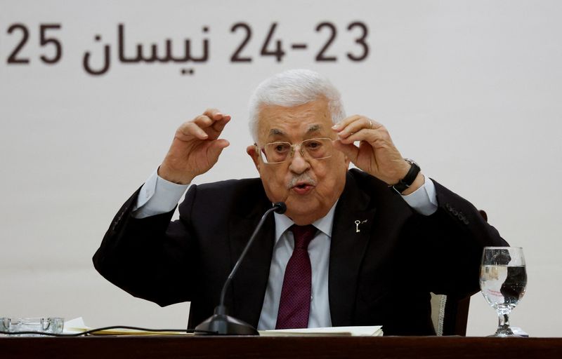 Palestinian President Mahmoud Abbas holds a leadership meeting in Ramallah, in the Israeli-occupied West Bank, April 23,2025. REUTERS/Mohammed Torokman